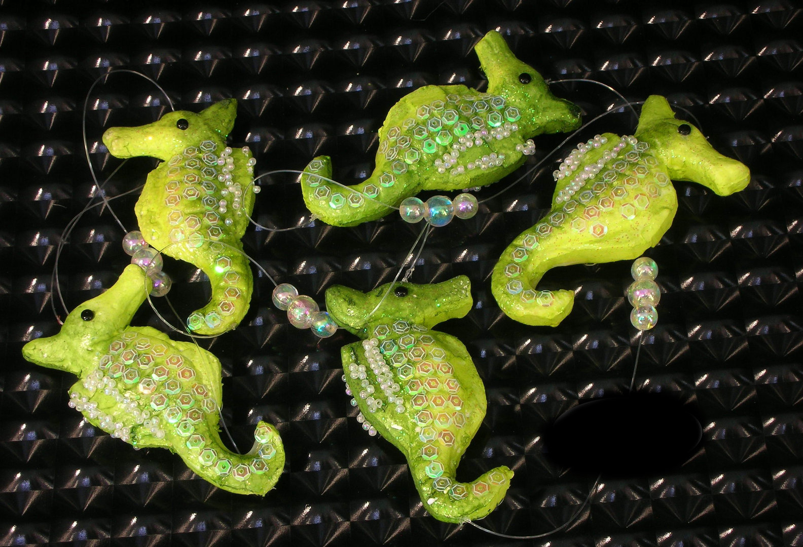Dekoration Seepferdchen mit Pailletten, Grün